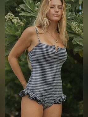 NWT GEODE Caroline One Piece Gingham Ruffle Swimsuit Notch Neck Small 7312